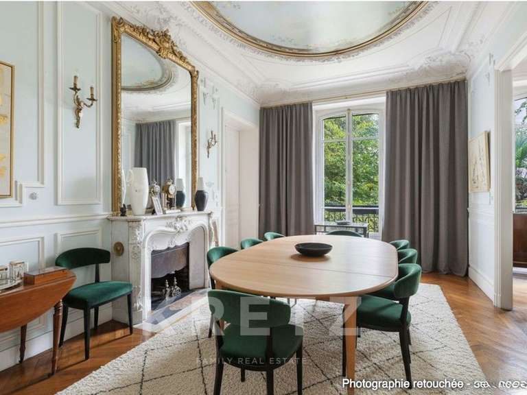 Appartement Paris 8e - 4 chambres - 227m²