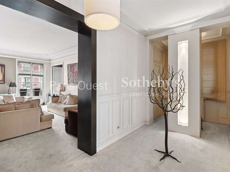 Apartment Paris 8e - 3 bedrooms - 174m²