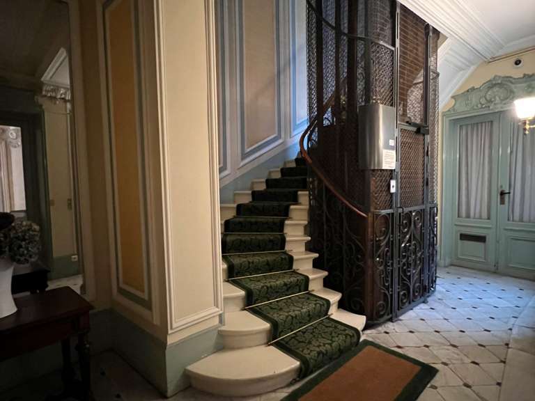 Appartement Paris 8e - 4 chambres - 165m²