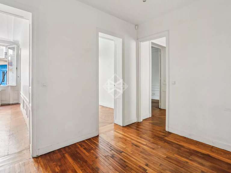 Apartment Paris 8e - 1 bedroom - 85m²