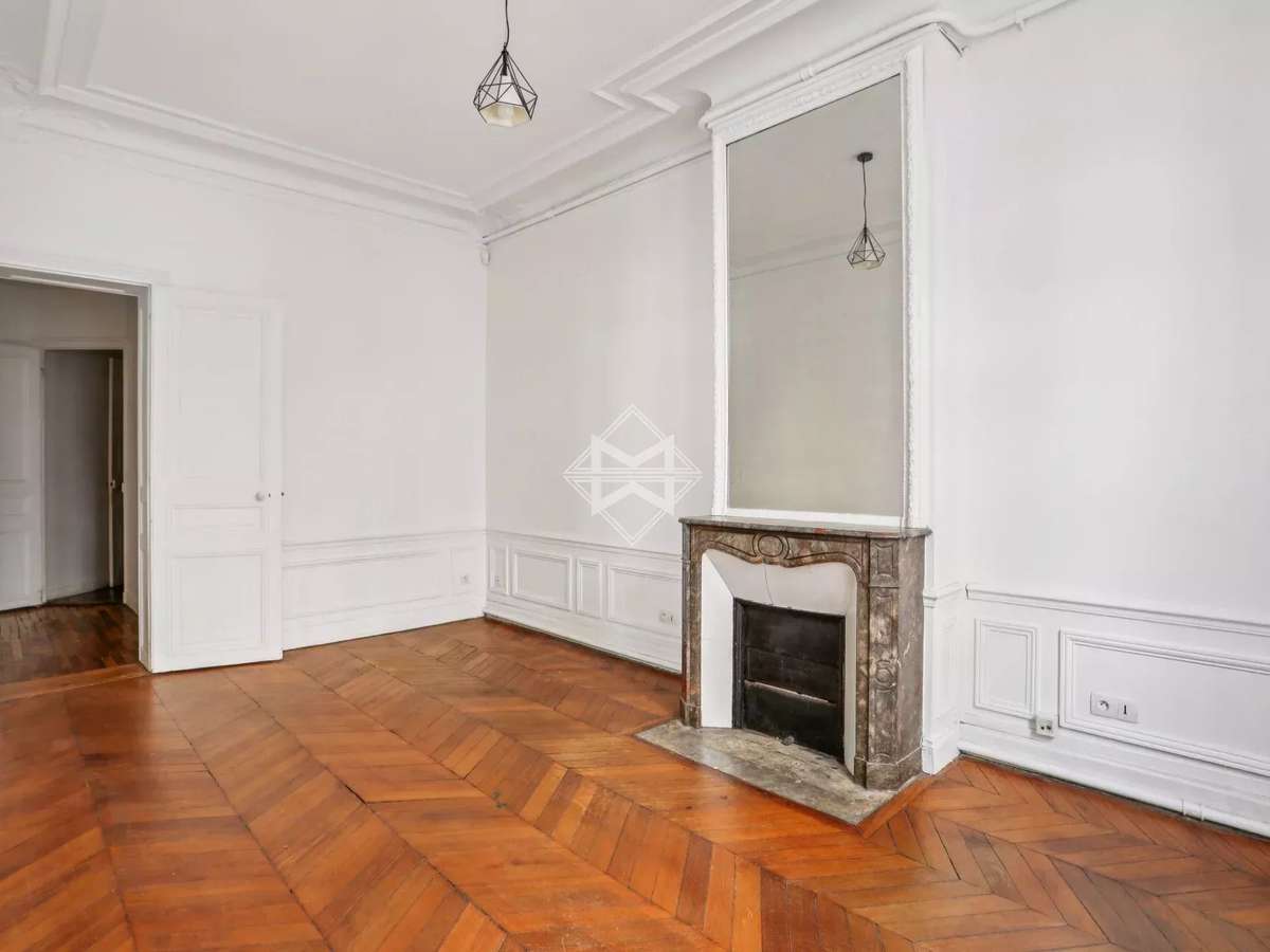 Apartment Paris 8e