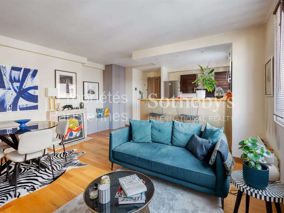 Apartment Paris 8e