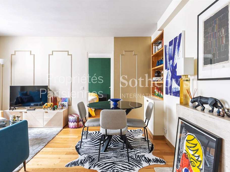 Apartment Paris 8e