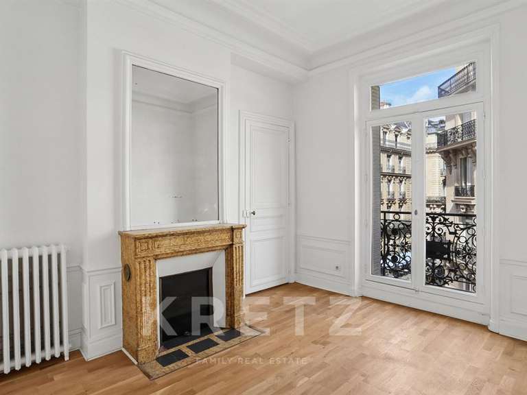 Appartement Paris 8e - 3 chambres - 167m²