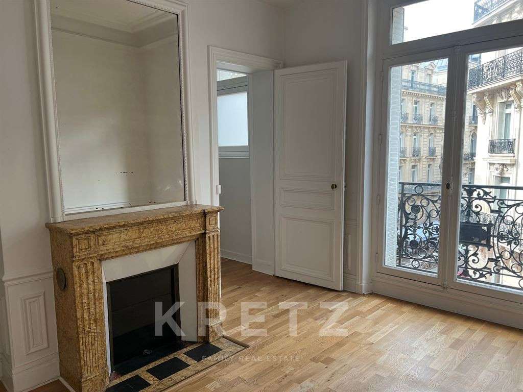 Apartment Paris 8e