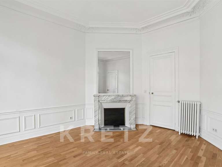 Appartement Paris 8e - 3 chambres - 167m²