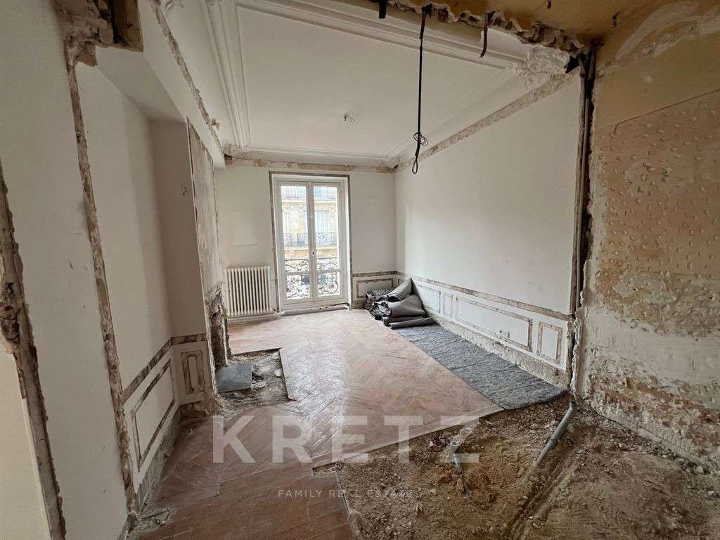 Apartment Paris 8e