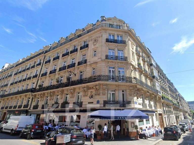 Apartment Paris 8e - 3 bedrooms - 167m²