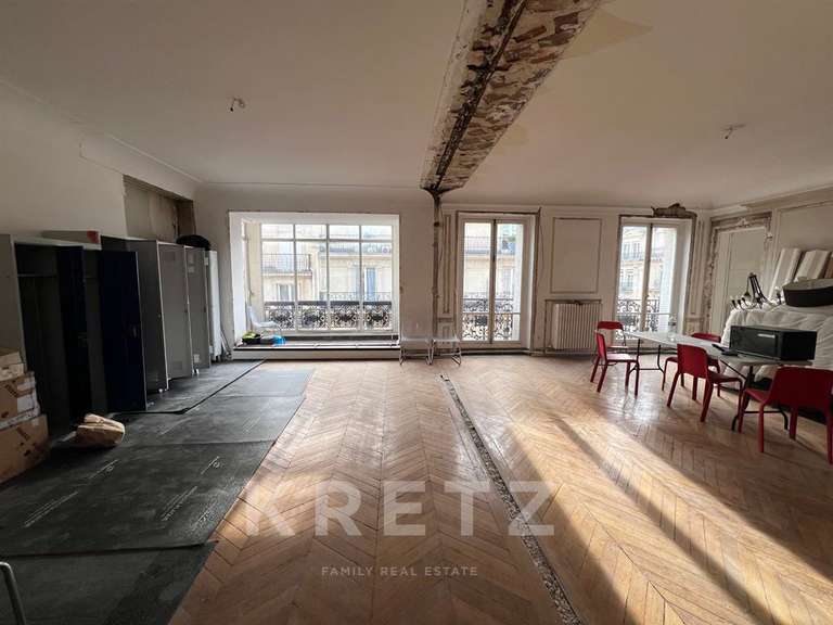 Apartment Paris 8e - 3 bedrooms - 167m²