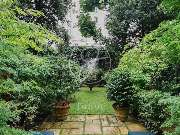 Apartment Paris 8e - 4 bedrooms - 315m²