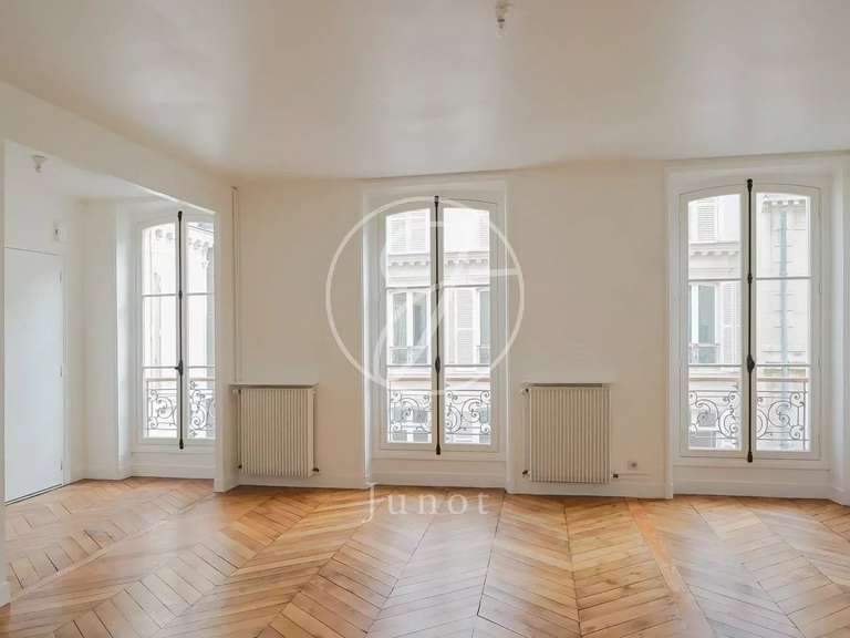Appartement Paris 8e - 2 chambres - 76m²