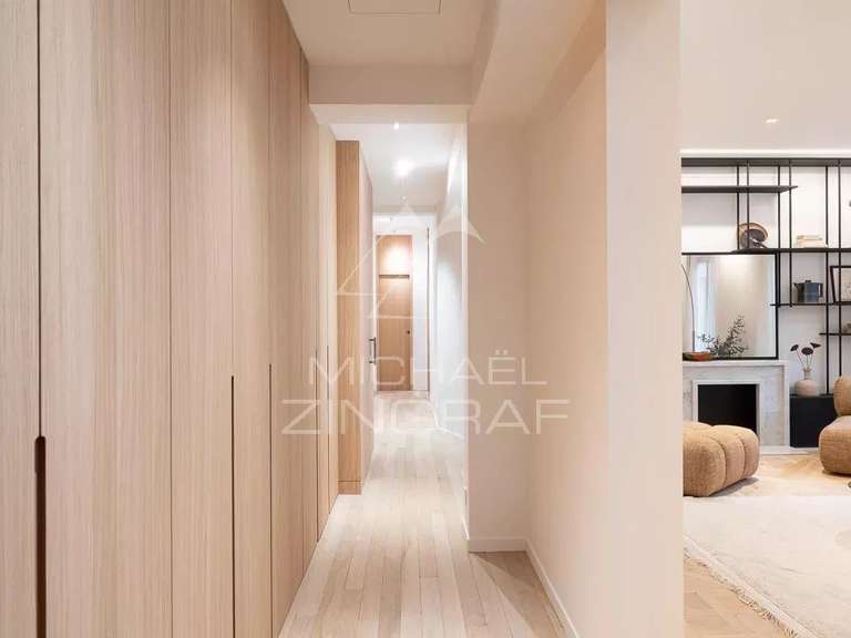 Appartement Paris 8e - 3 chambres - 142m²