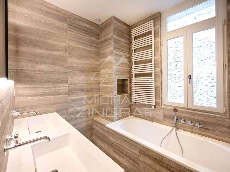 Appartement Paris 8e - 3 chambres - 142m²