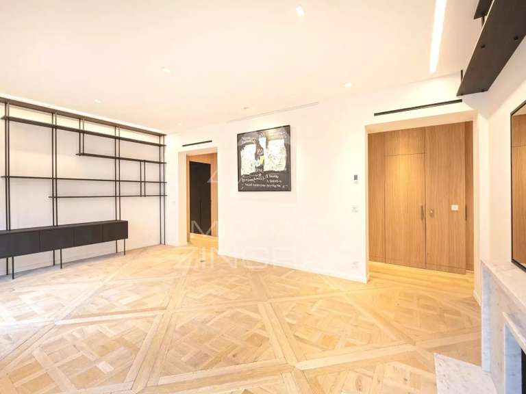 Appartement Paris 8e - 3 chambres - 142m²