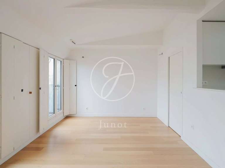 Appartement Paris 8e - 29m²