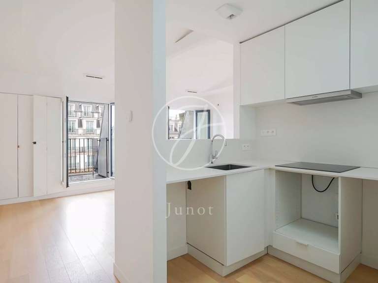 Appartement Paris 8e - 29m²