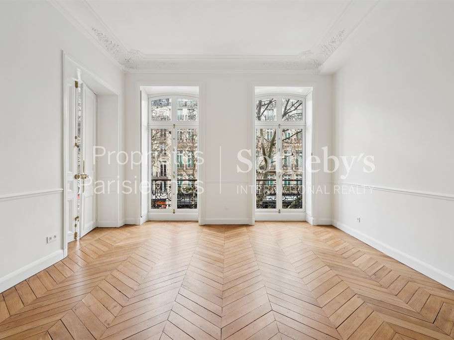 Apartment Paris 8e