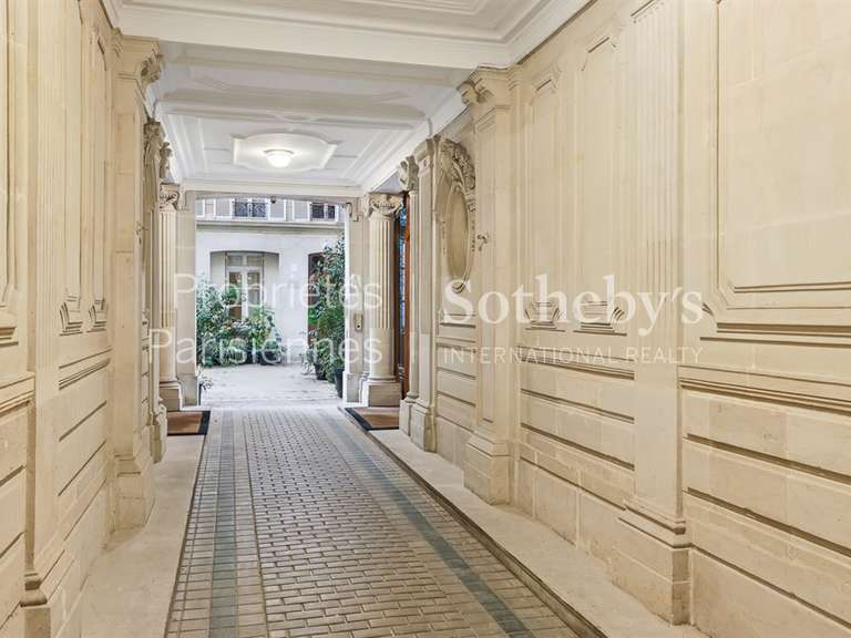 Appartement Paris 8e - 4 chambres - 247m²