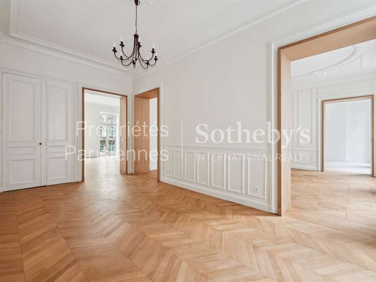 Appartement Paris 8e - 4 chambres - 254m²