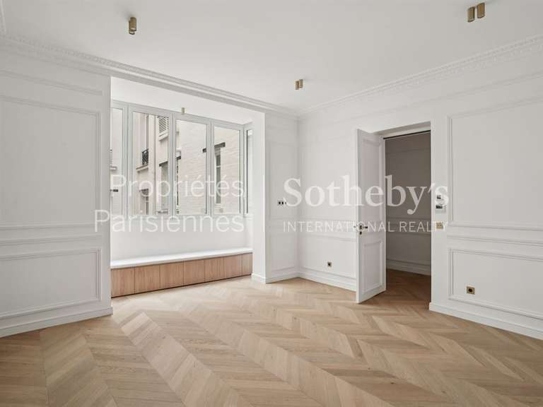 Appartement Paris 8e - 3 chambres - 166m²