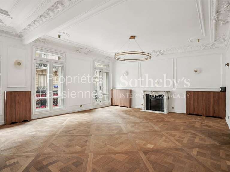 Appartement Paris 8e - 3 chambres - 166m²