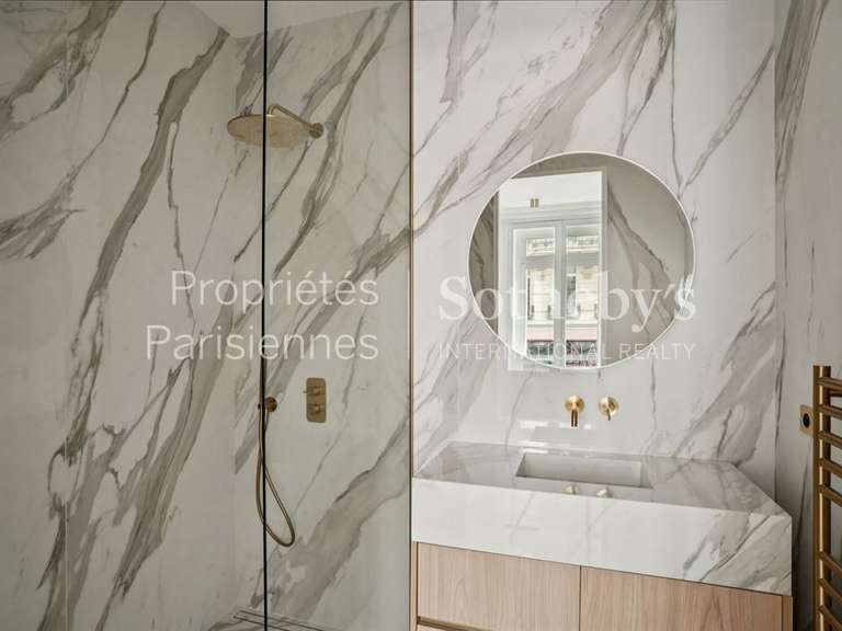Appartement Paris 8e - 2 chambres - 125m²