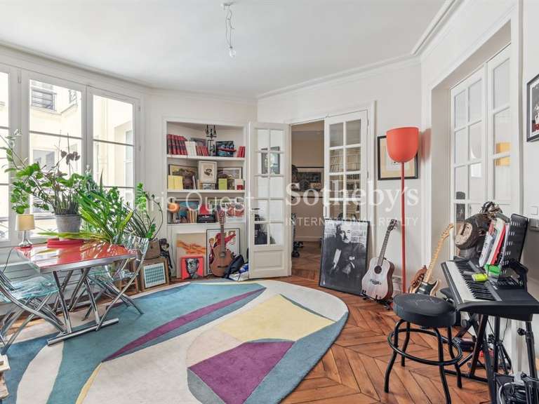 Appartement Paris 8e - 2 chambres - 101m²