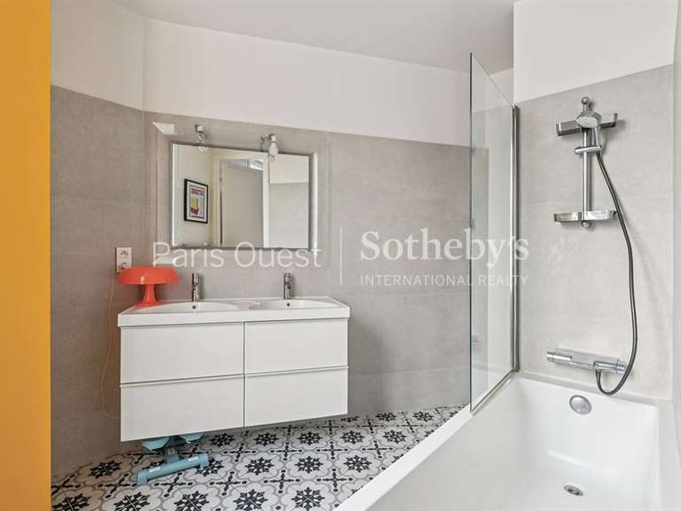 Appartement Paris 8e - 2 chambres - 101m²