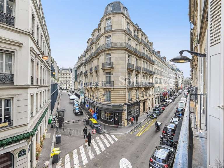 Appartement Paris 8e - 2 chambres - 101m²