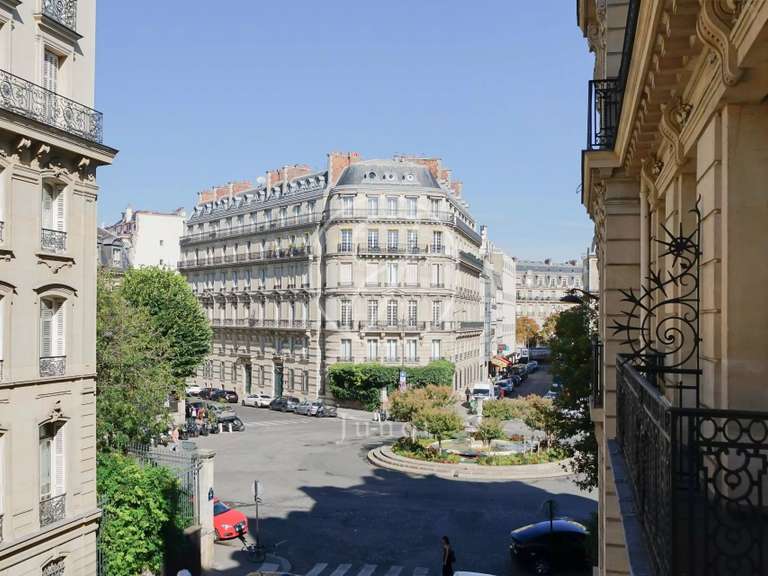 Appartement Paris 8e - 3 chambres - 155m²