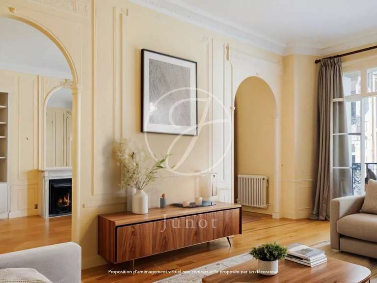 Appartement Paris 8e - 3 chambres - 155m²