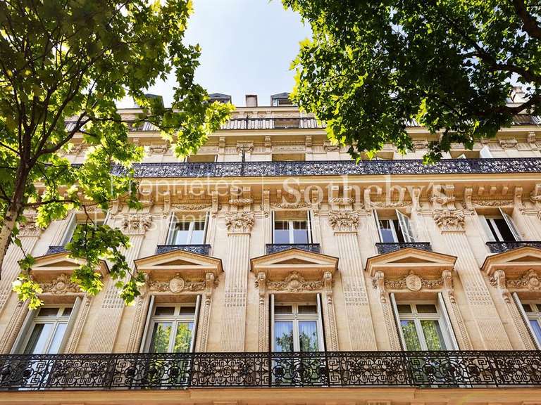 Appartement Paris 8e - 3 chambres - 323m²
