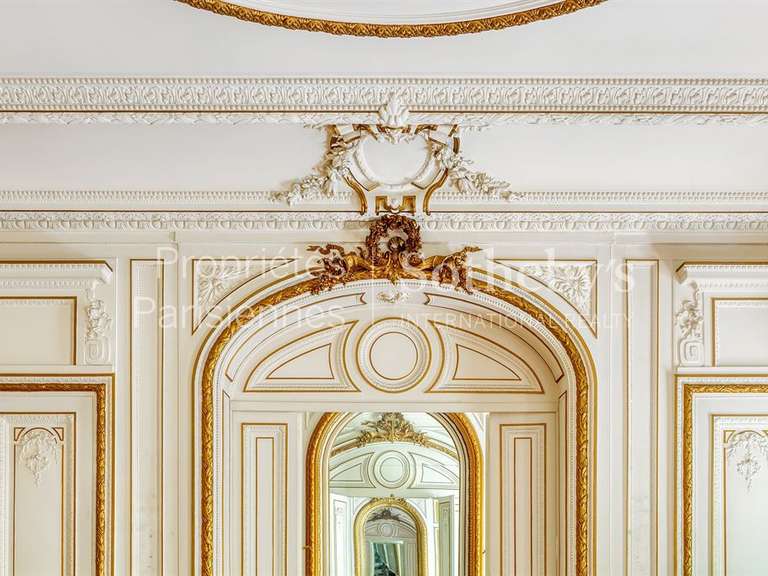 Appartement Paris 8e - 3 chambres - 323m²