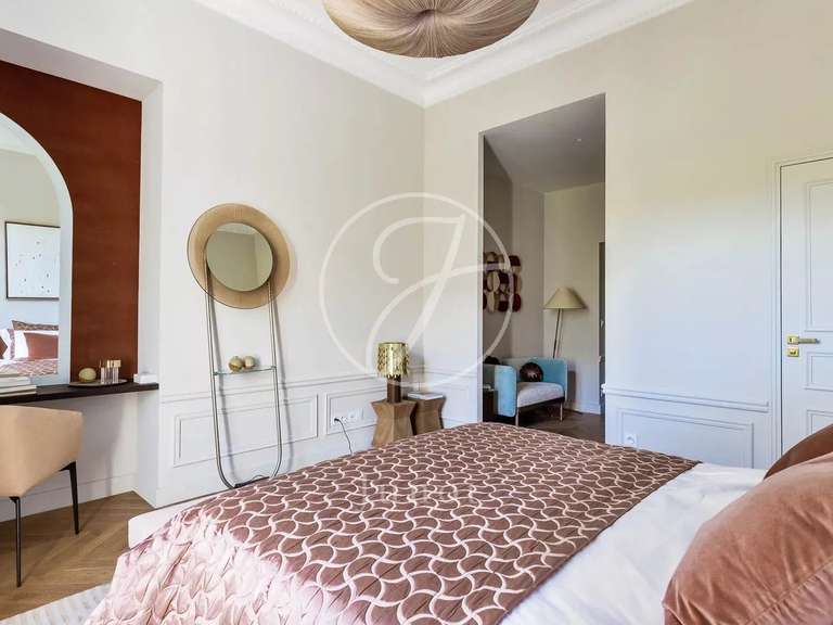 Appartement Paris 8e - 4 chambres - 266m²
