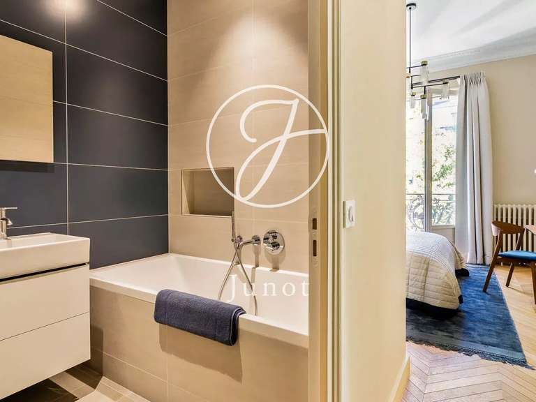 Apartment Paris 8e - 4 bedrooms - 266m²