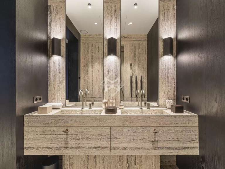 Appartement Paris 8e - 3 chambres - 130m²