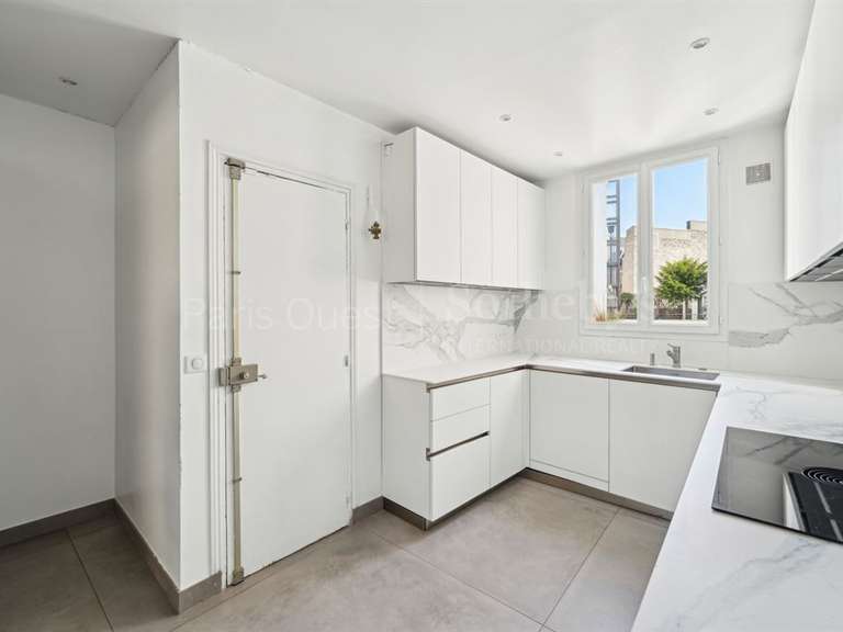 Appartement Paris 8e - 3 chambres - 146m²