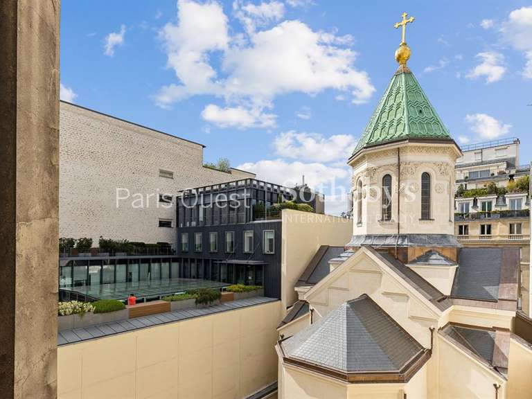 Appartement Paris 8e - 3 chambres - 156m²