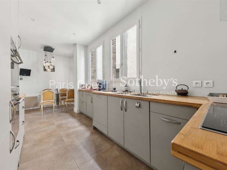 Appartement Paris 8e - 3 chambres - 156m²