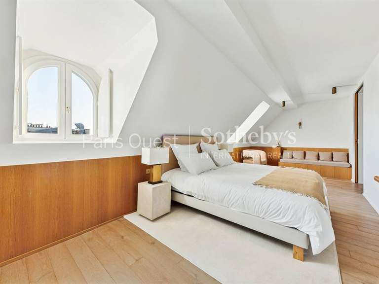 Appartement Paris 8e - 5 chambres - 247m²
