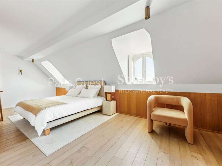 Appartement Paris 8e - 5 chambres - 247m²