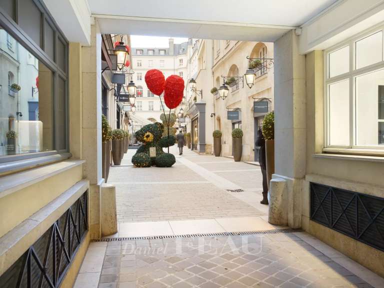 Appartement Paris 8e - 1 chambre - 63m²