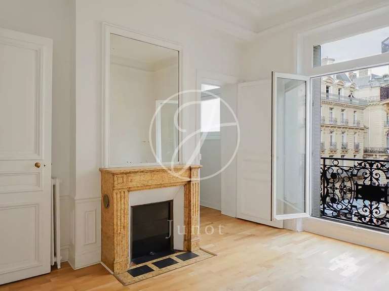 Appartement Paris 8e - 3 chambres - 166m²