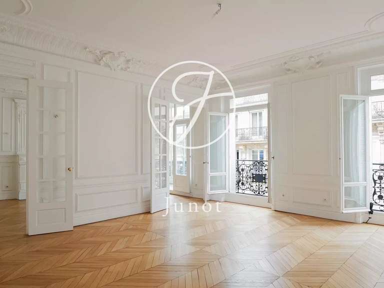Appartement Paris 8e - 3 chambres - 166m²