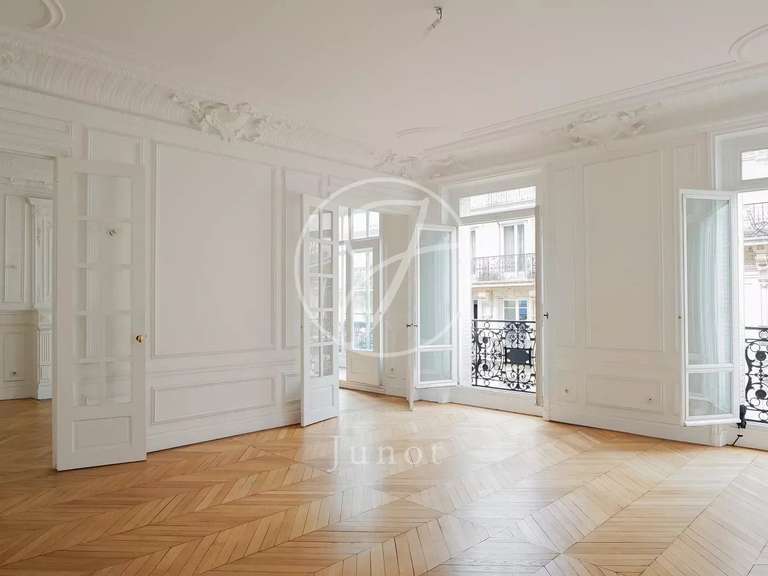 Appartement Paris 8e - 3 chambres - 166m²