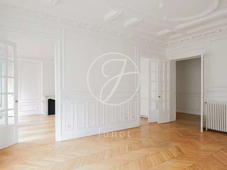 Appartement Paris 8e - 3 chambres - 166m²