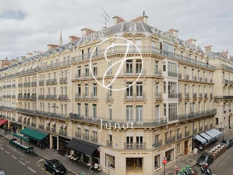 Appartement Paris 8e - 3 chambres - 166m²