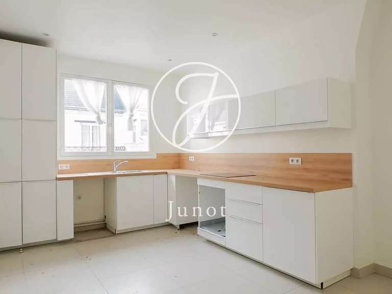 Appartement Paris 8e - 3 chambres - 150m²