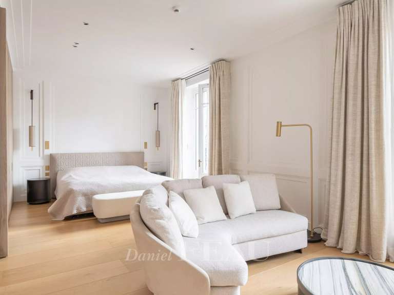 Appartement Paris 8e - 4 chambres - 368m²