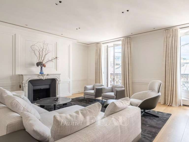 Appartement Paris 8e - 4 chambres - 368m²